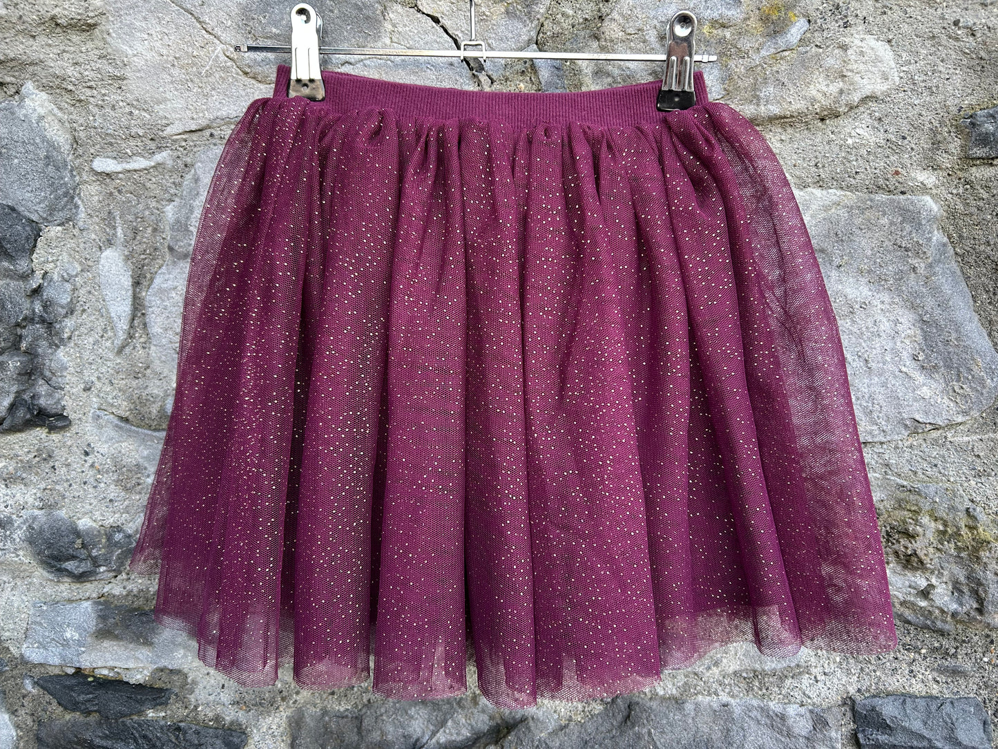 Maroon sparkly skirt  7-8y (122-128cm)