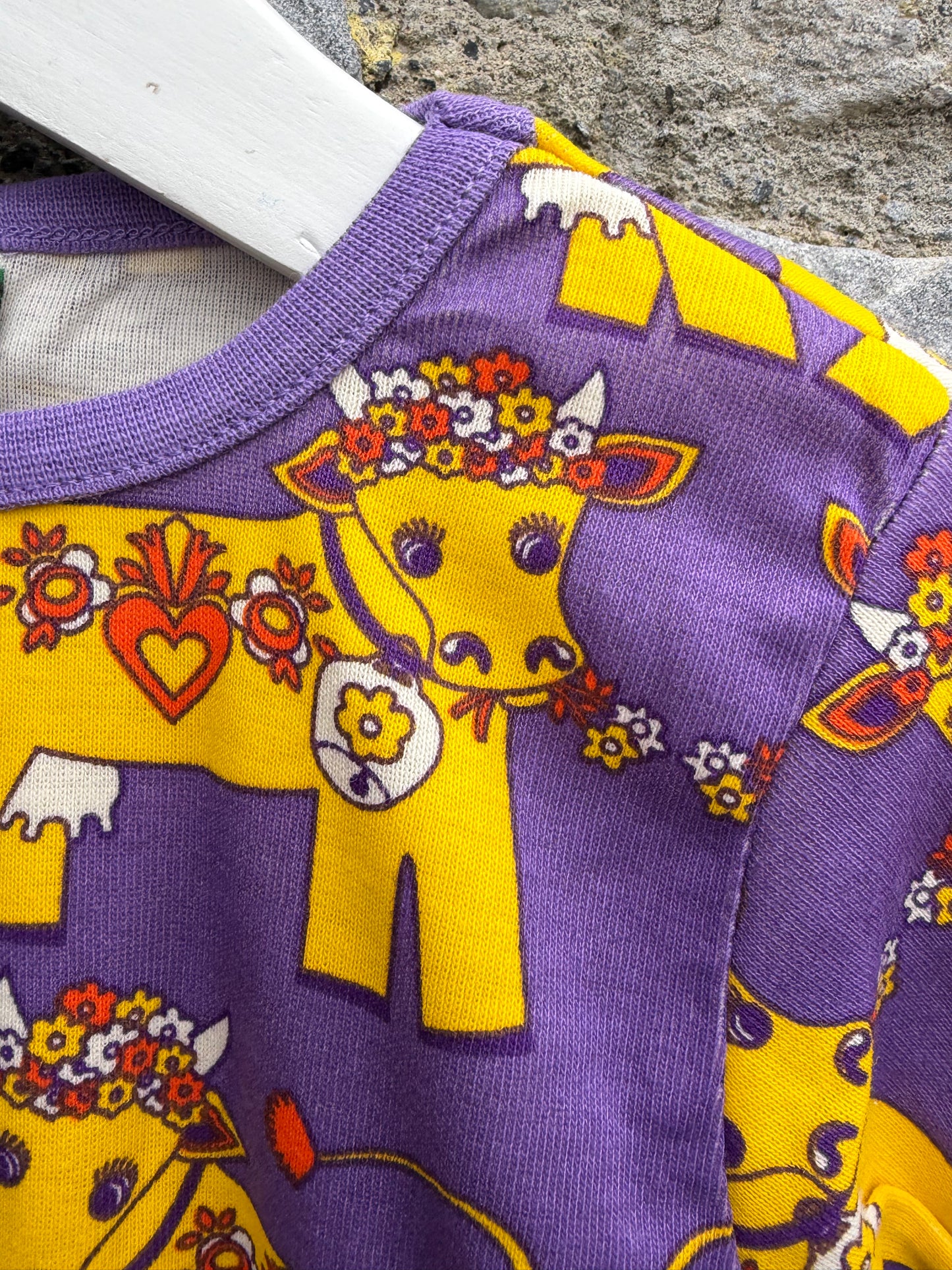 Cows purple top  4-5y (104-110cm)