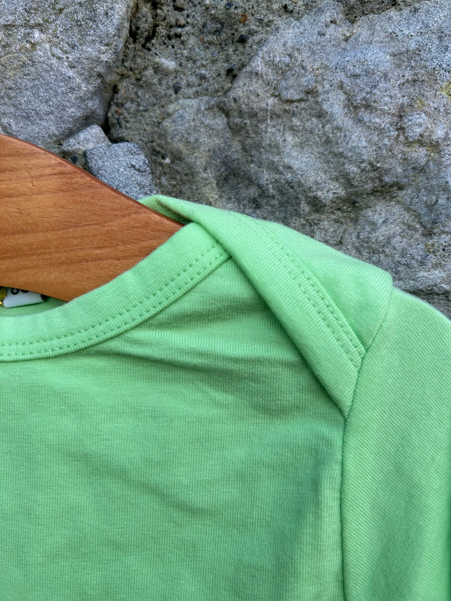 Green vest  9-12m (74-80cm)