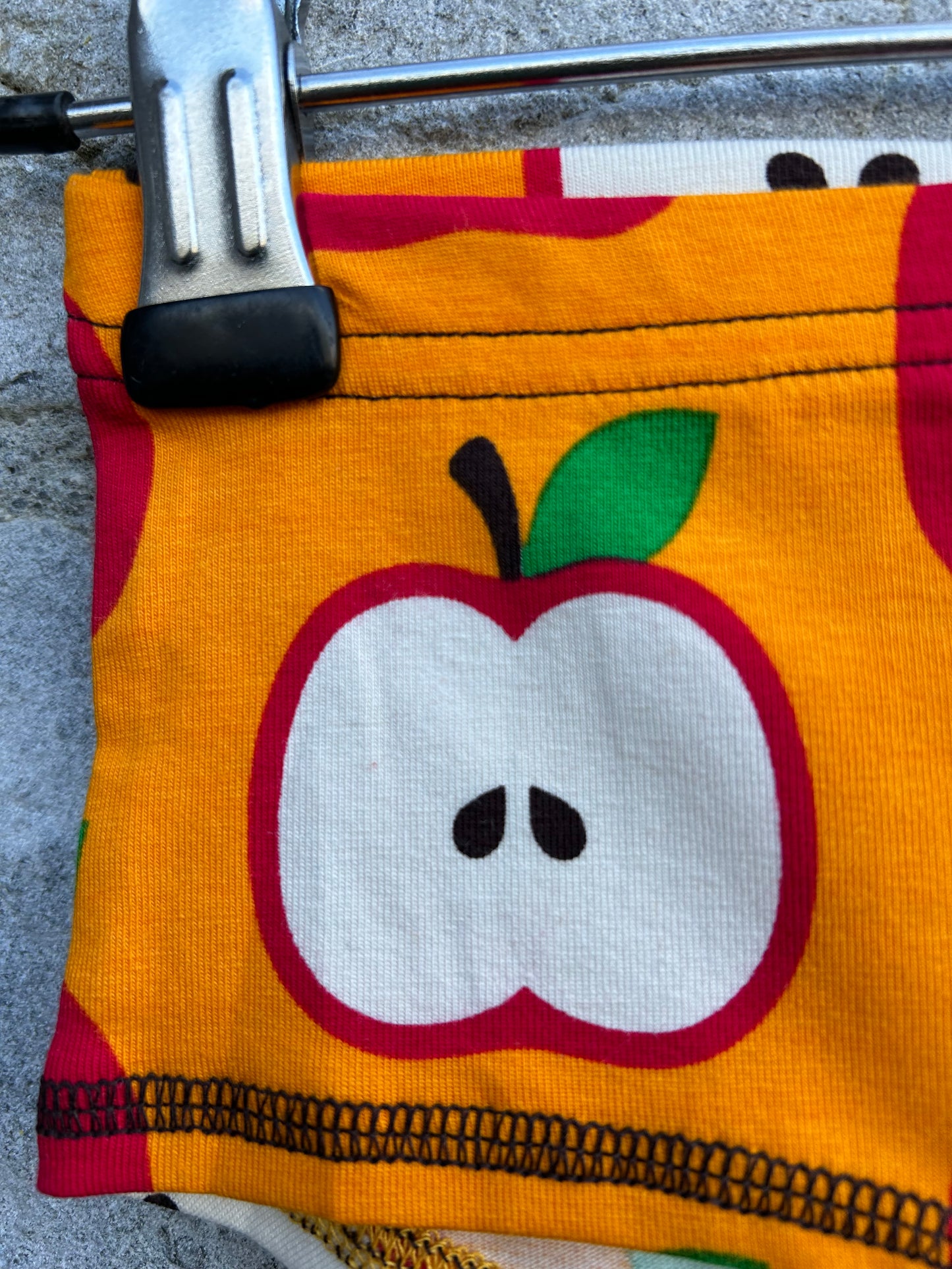 Apples briefs   5-6y (110-116cm)