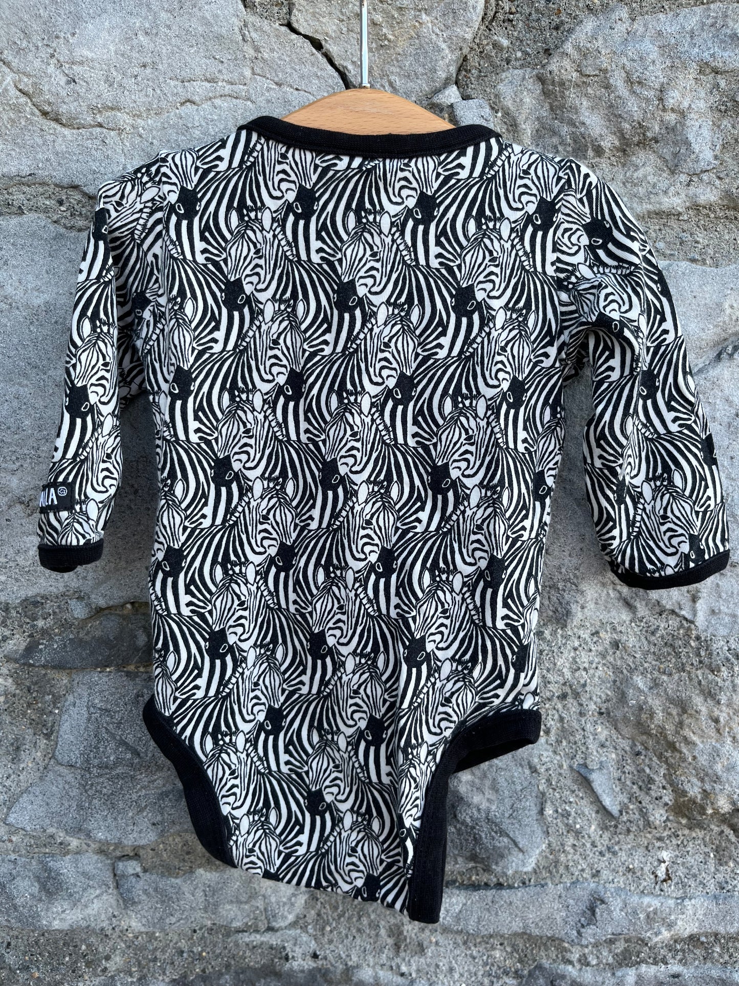 Black&white zebra vest  0-1m (56cm)