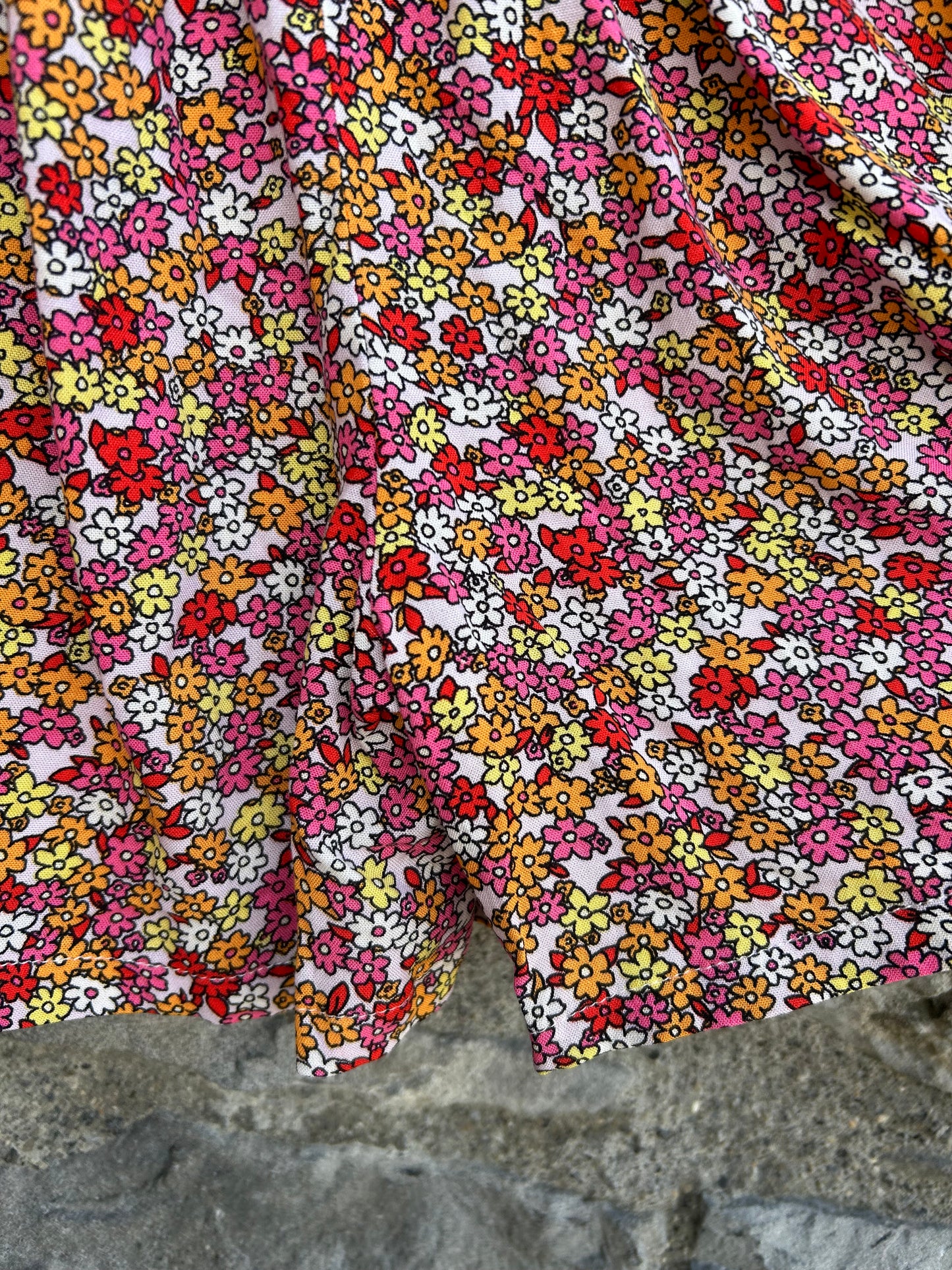 Red flowers skort  7-8y (122-128cm)