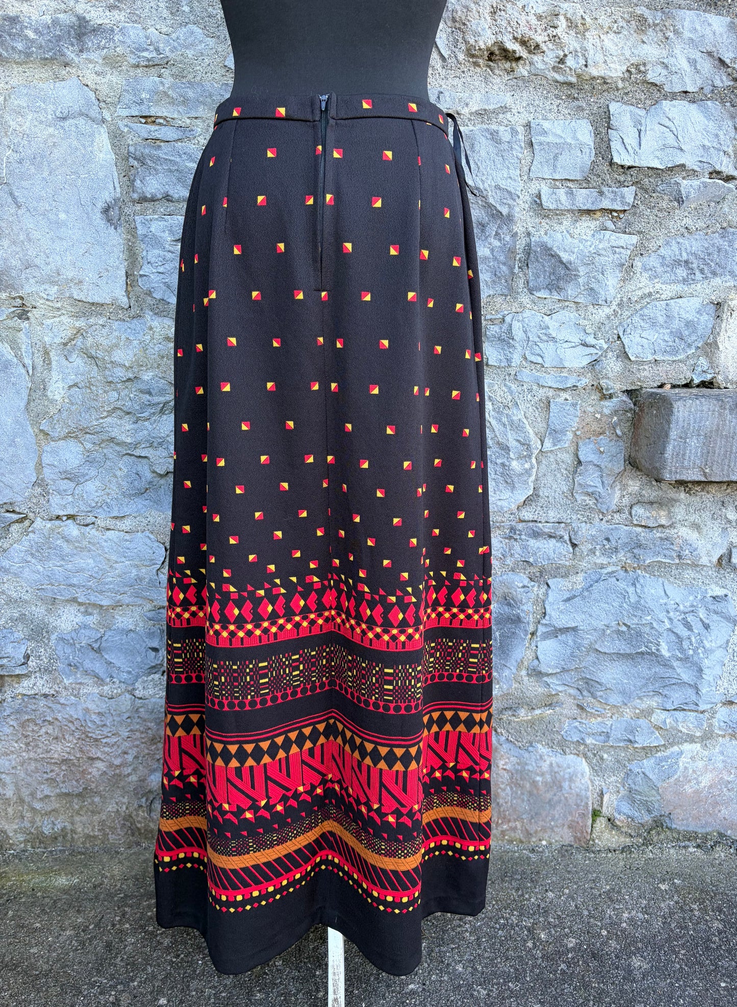 70s Black&red geometric maxi skirt  uk 10