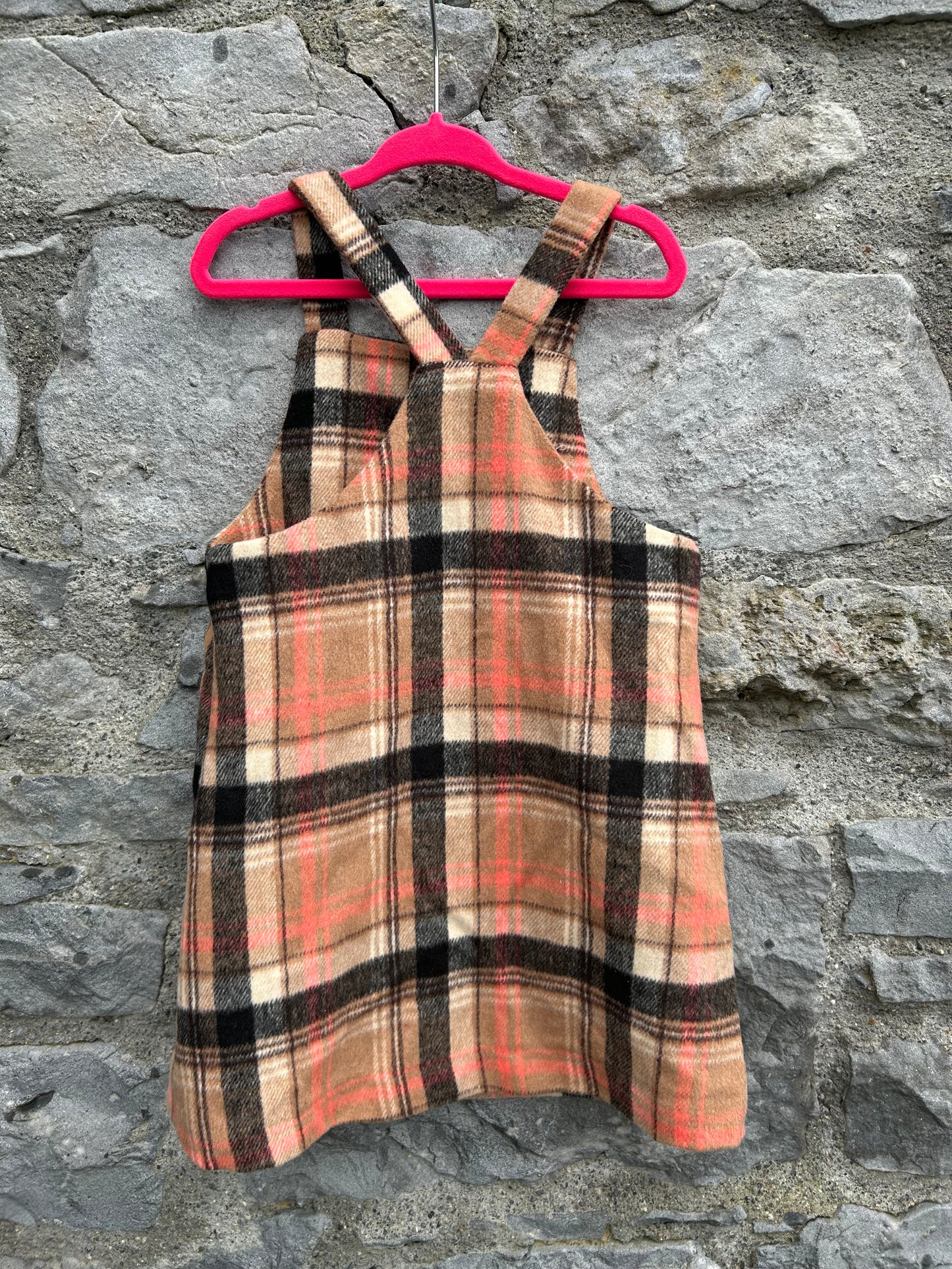 Pink check pinafore  4-5y (104-110cm)