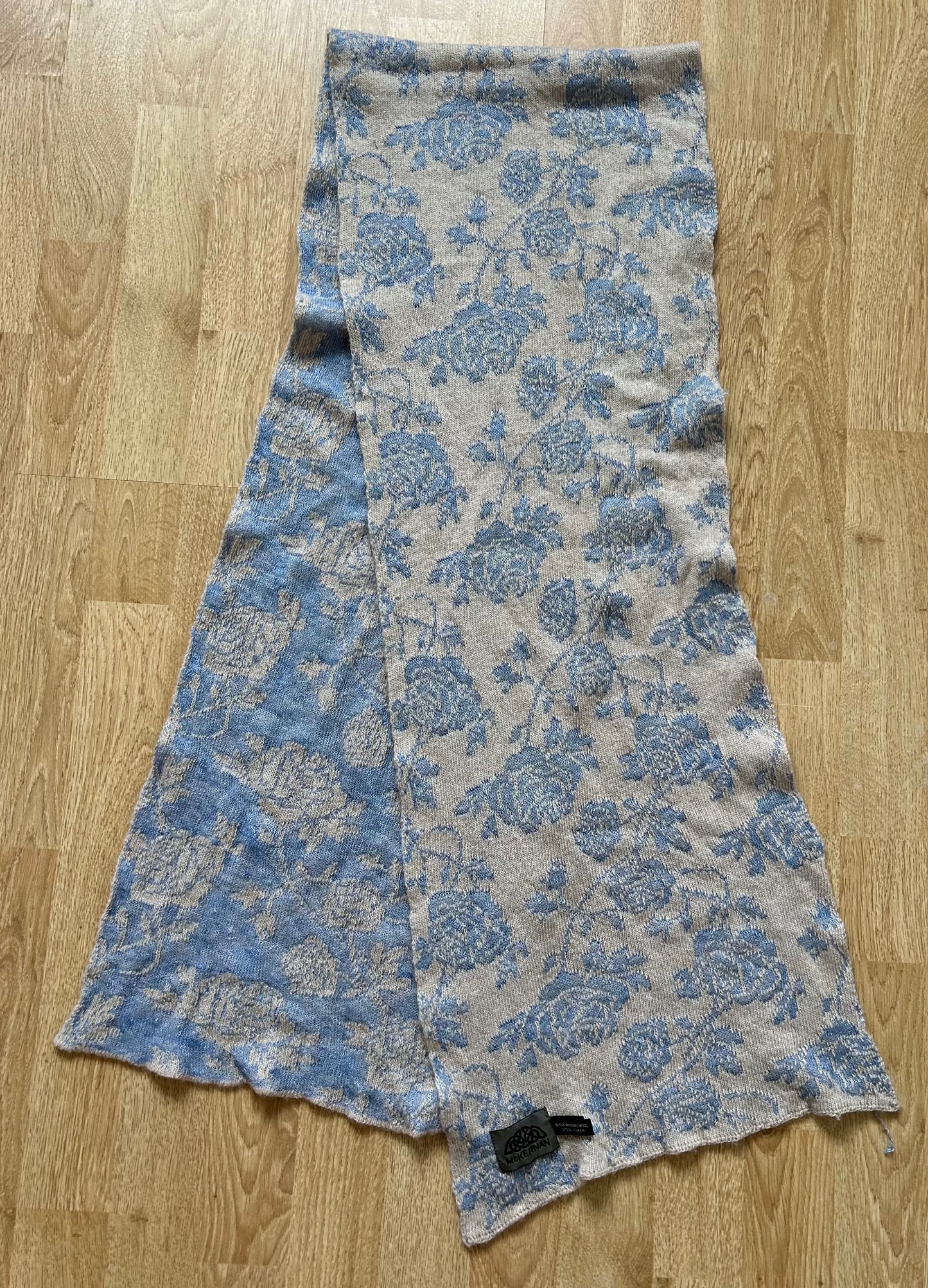 Beige&blue floral scarf