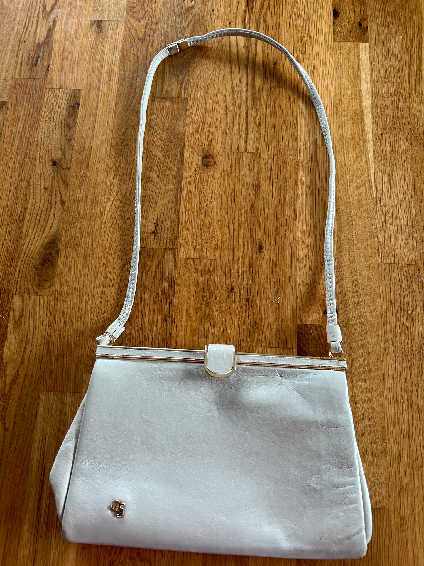 off White leather shoulder bag