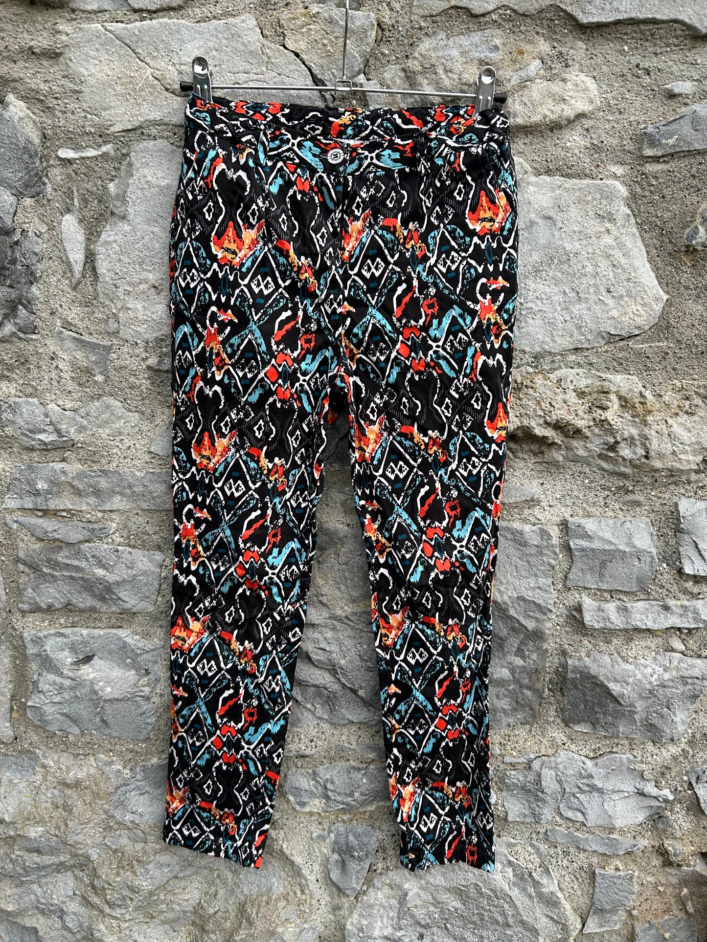 Abstract pattern black pants  8-9y (128-134cm)