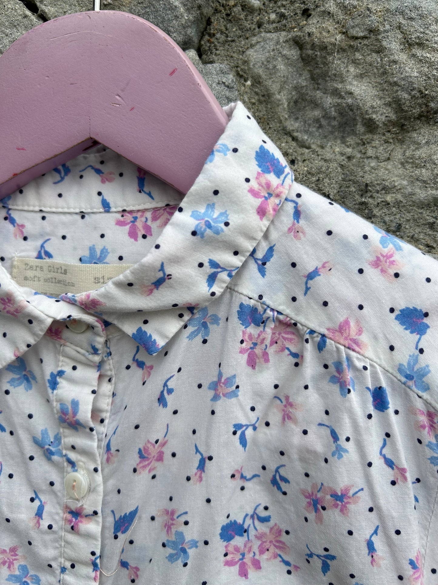 Pink&beige flowers shirt   5-6y (110-116cm)