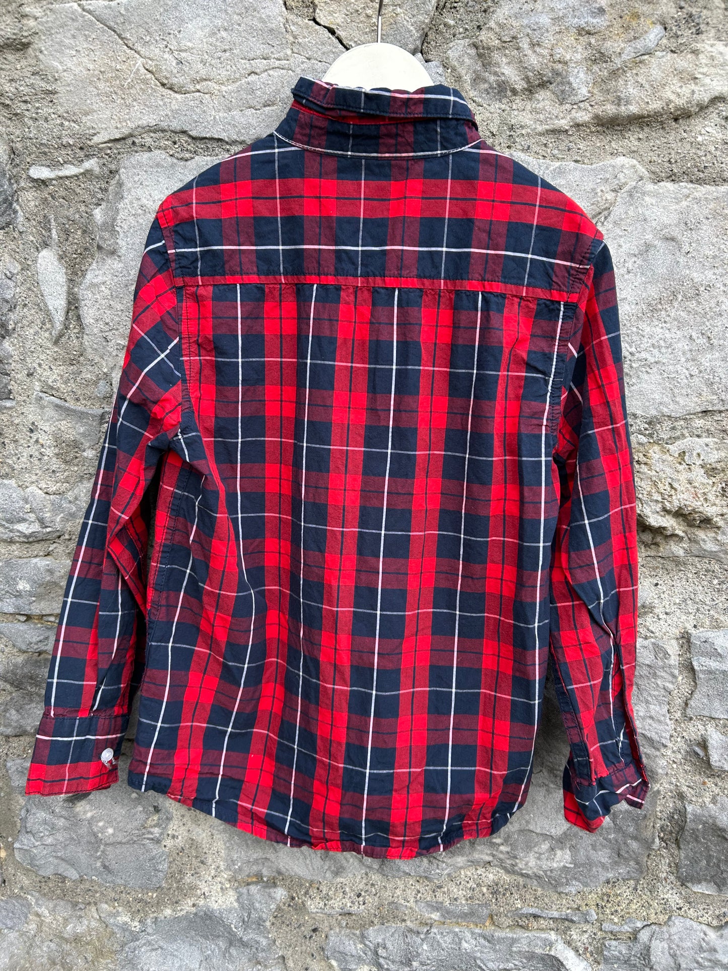 Red check shirt 8y (128m)