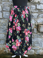 Load image into Gallery viewer, 80s pink flowers black skirt uk 8-10
