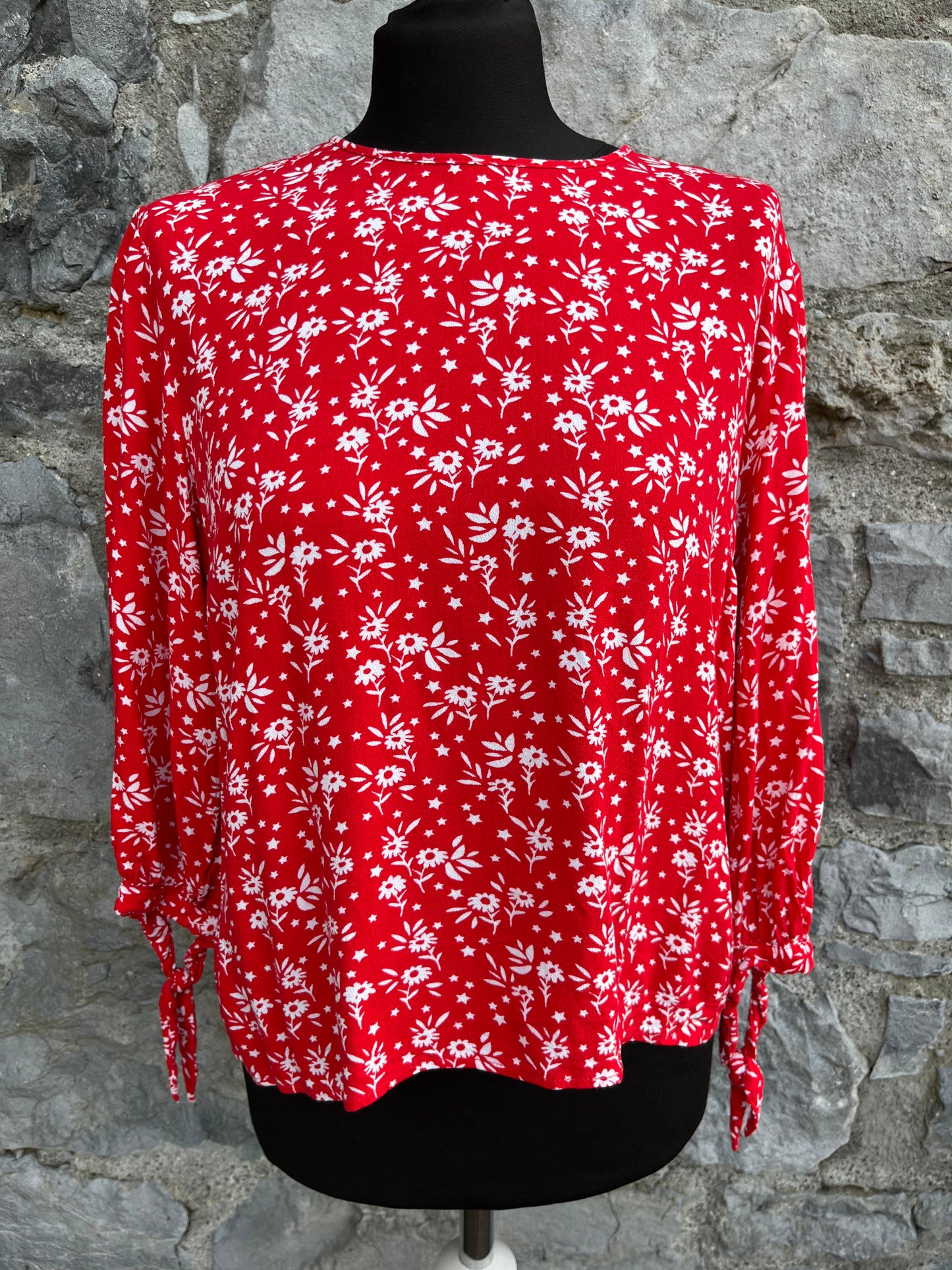 Red floral top uk 10-12