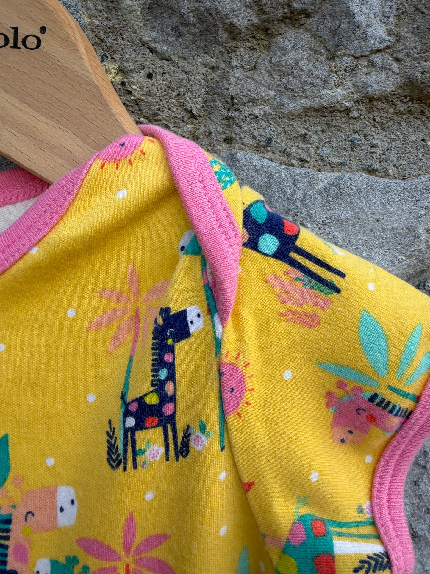 Giraffes yellow rompers 12-18m (80-86cm)