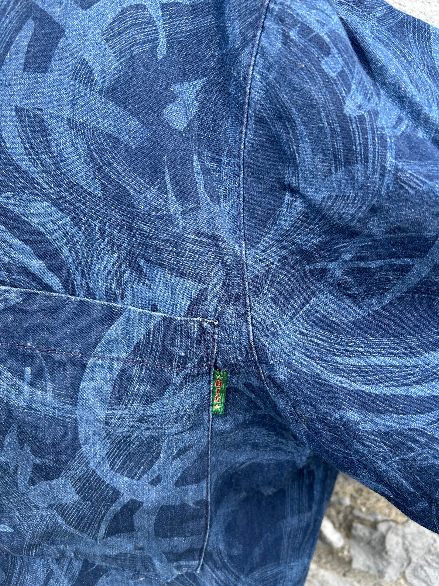 90s abstract denim shirt Large