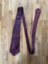 Load image into Gallery viewer, Brown&amp;maroon tie
