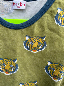 Khaki tiger T-shirt   7-8y (122-128cm)