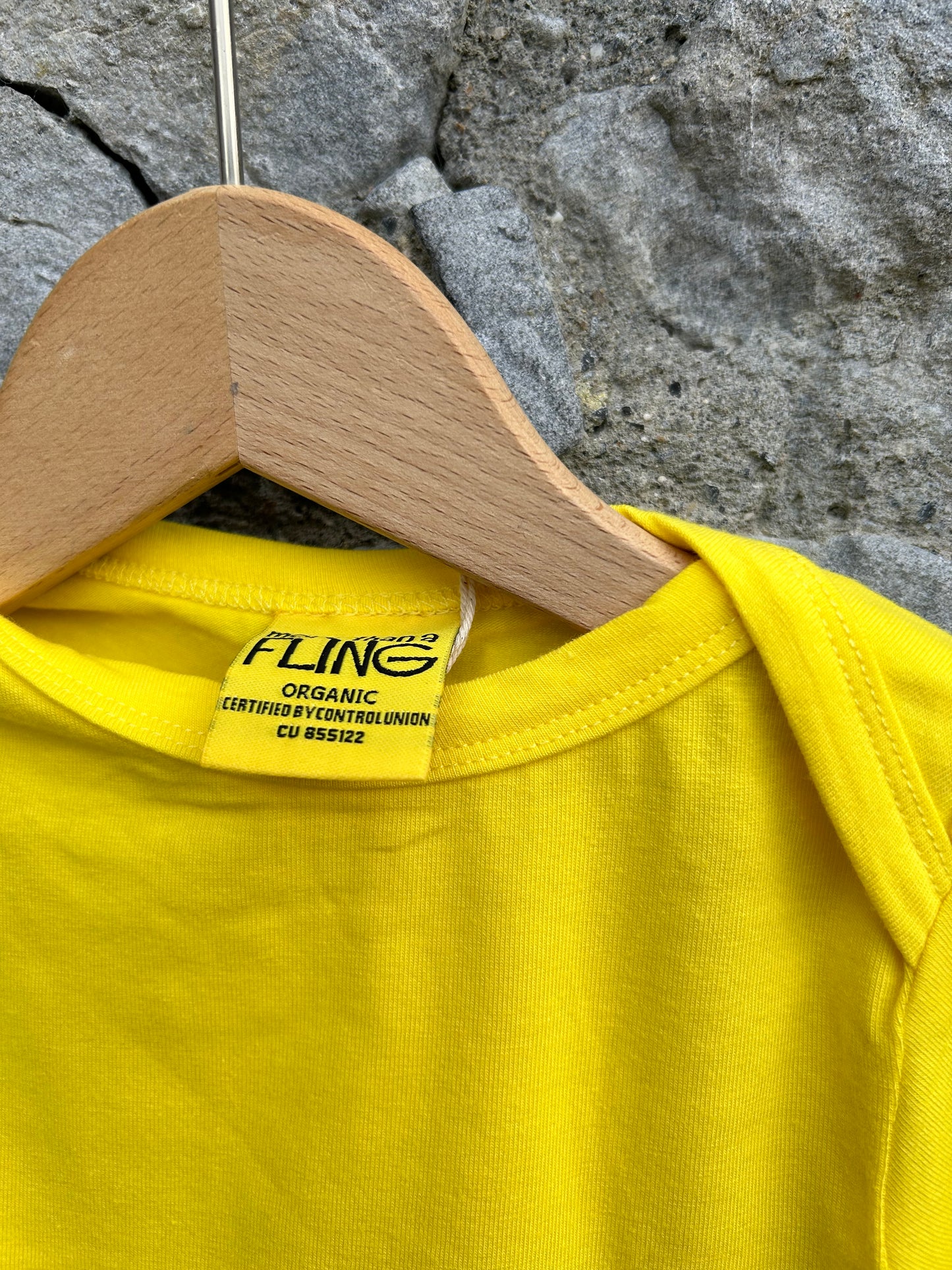 Yellow vest   9m (74cm)