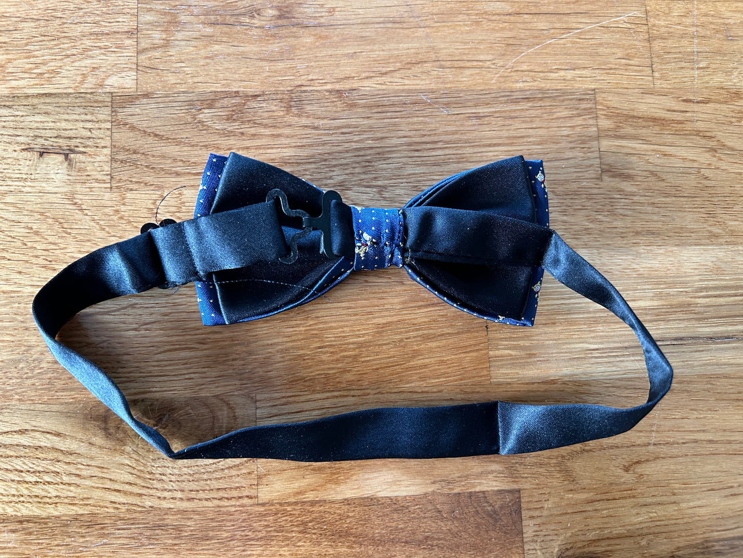 Navy teddy bear bow tie