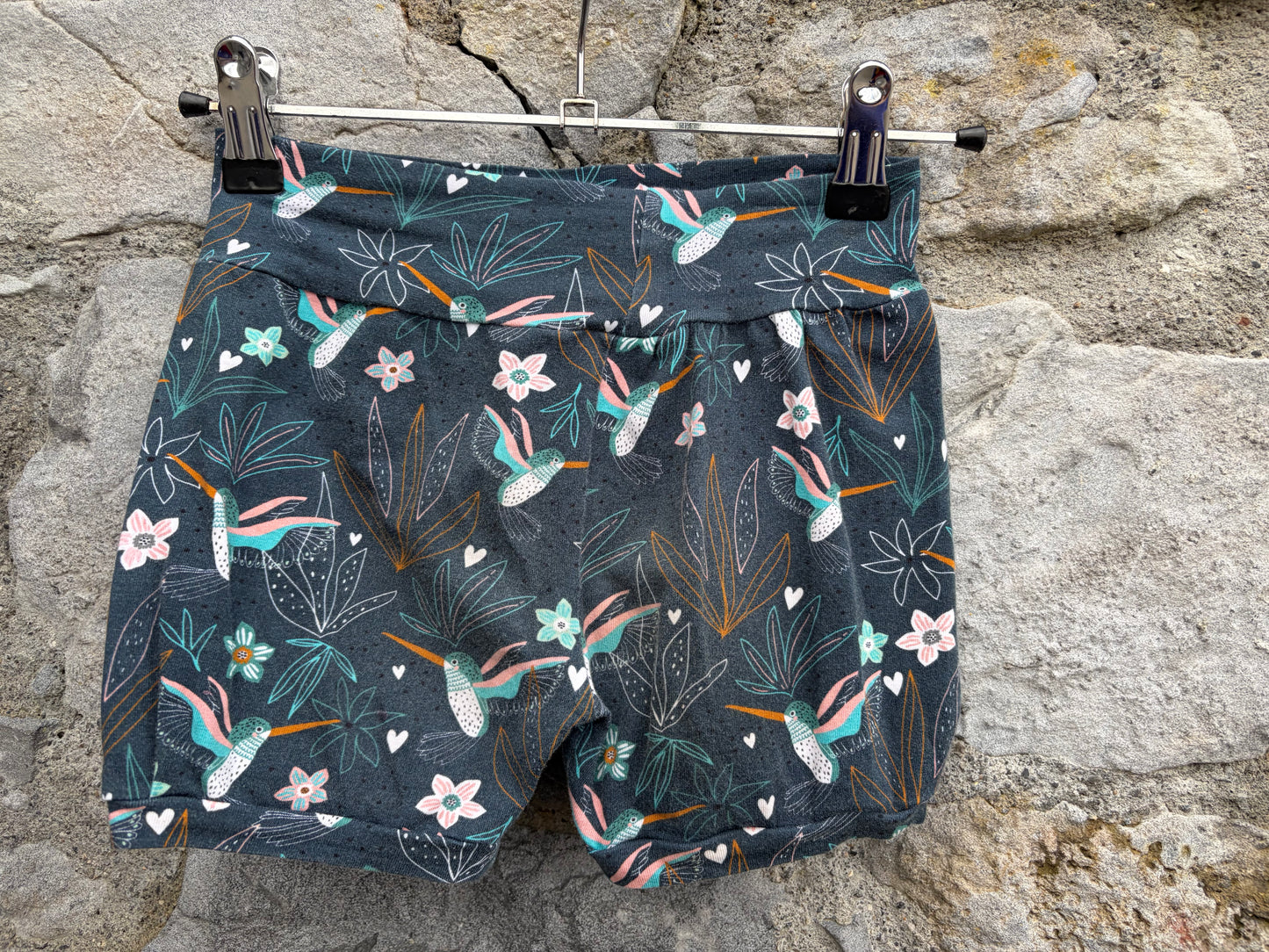 Hummingbird navy shorts  8-9y (128-134cm)