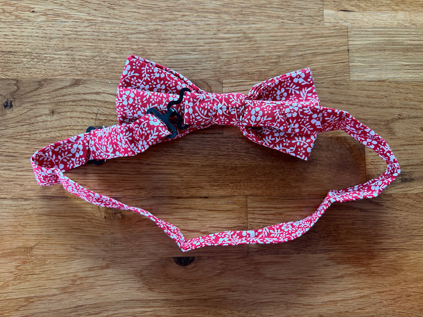 Red floral bow tie