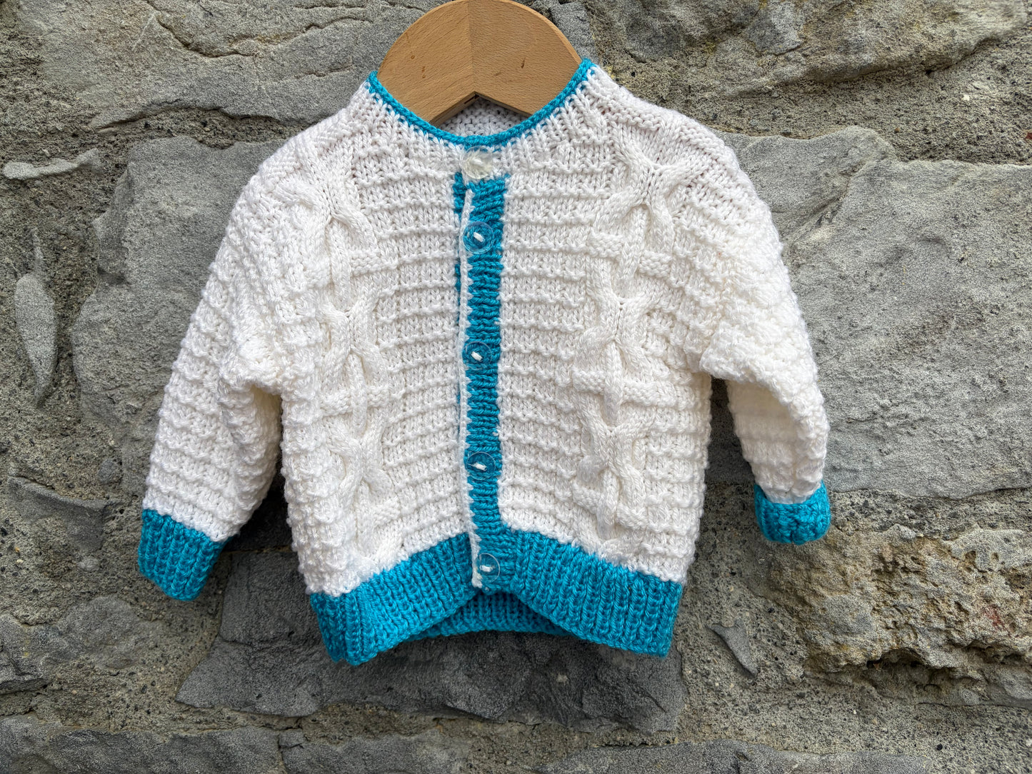 Aran style cream cardigan  0-3m (56-62cm)