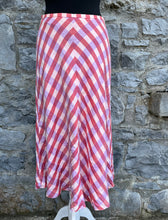 Load image into Gallery viewer, Red checkered skirt uk 8
