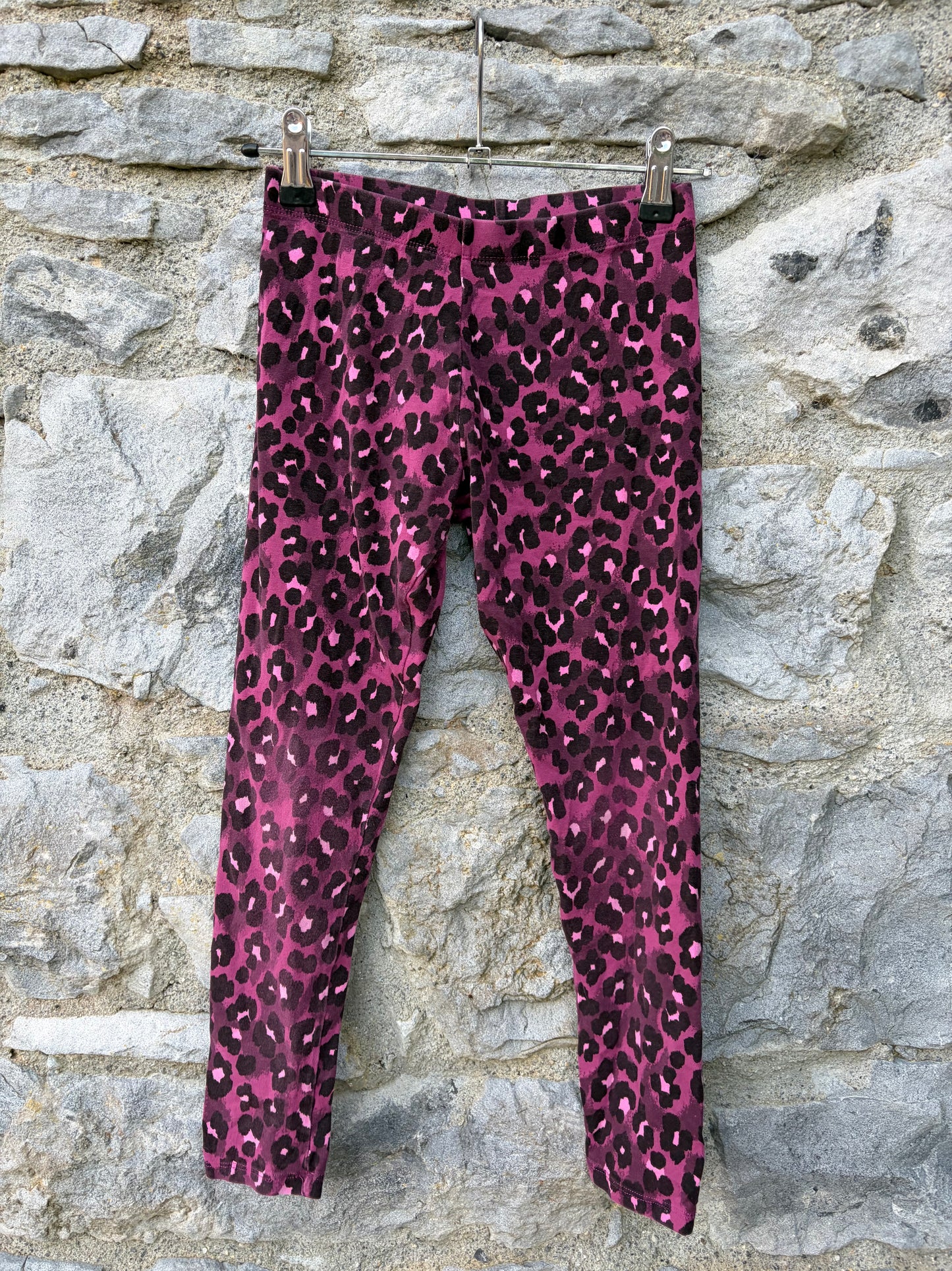 Leopard print maroon leggings  10y (140cm)