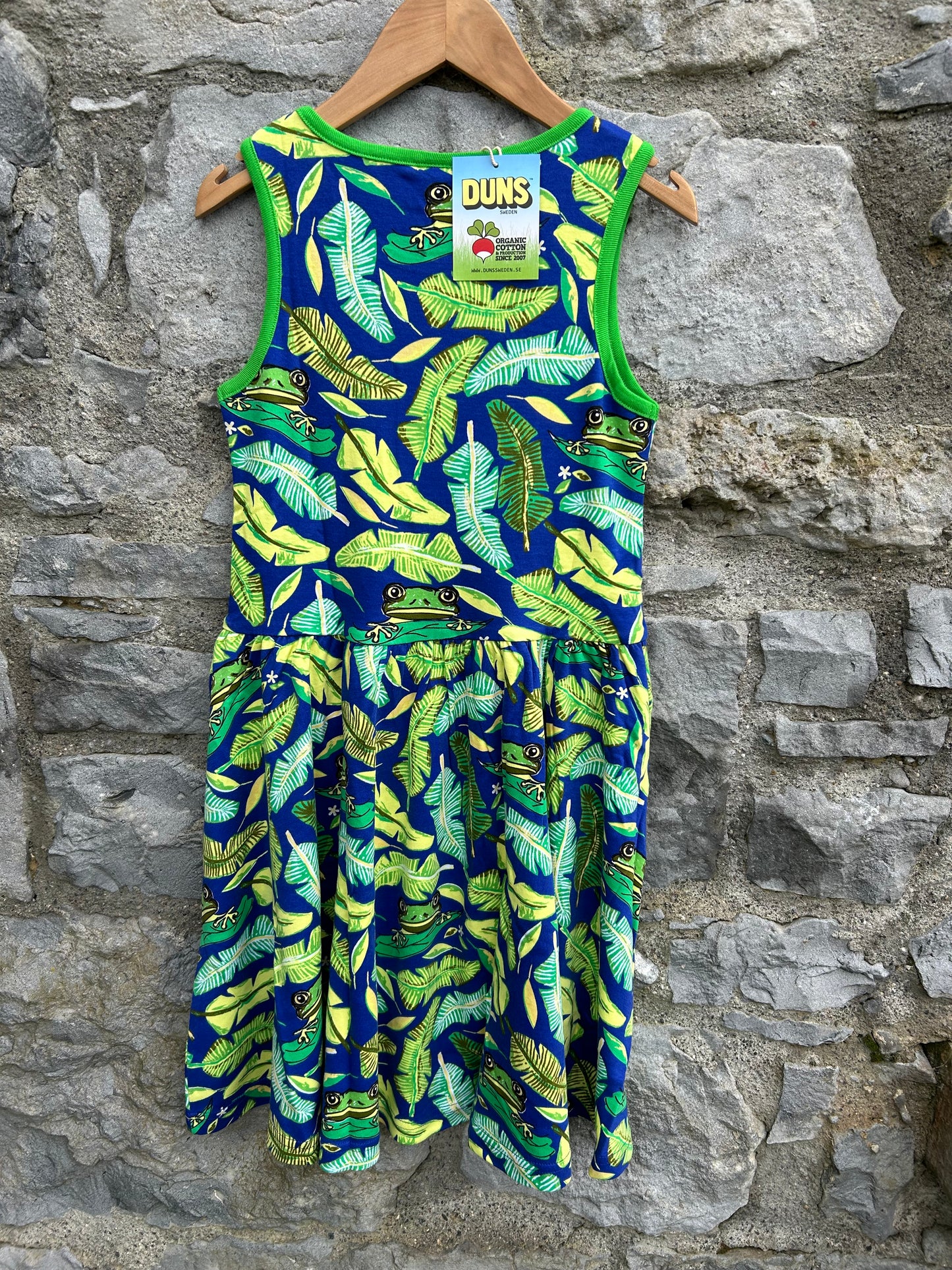 Green leaves&frogs sleeveless dress 10y (140cm)