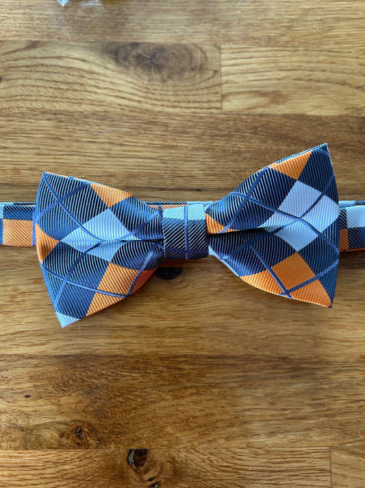 Grey&orange check bow tie