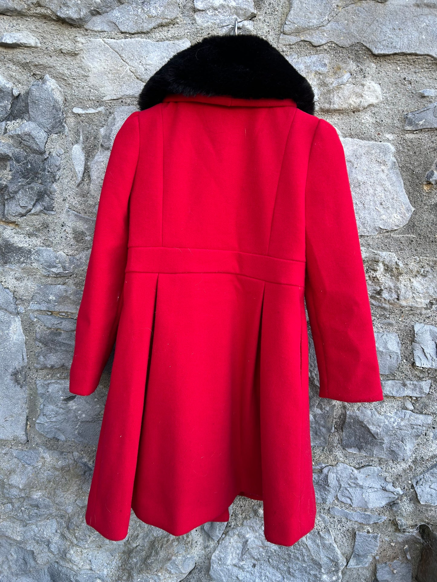 Red dress coat  6-7y (116-122cm)