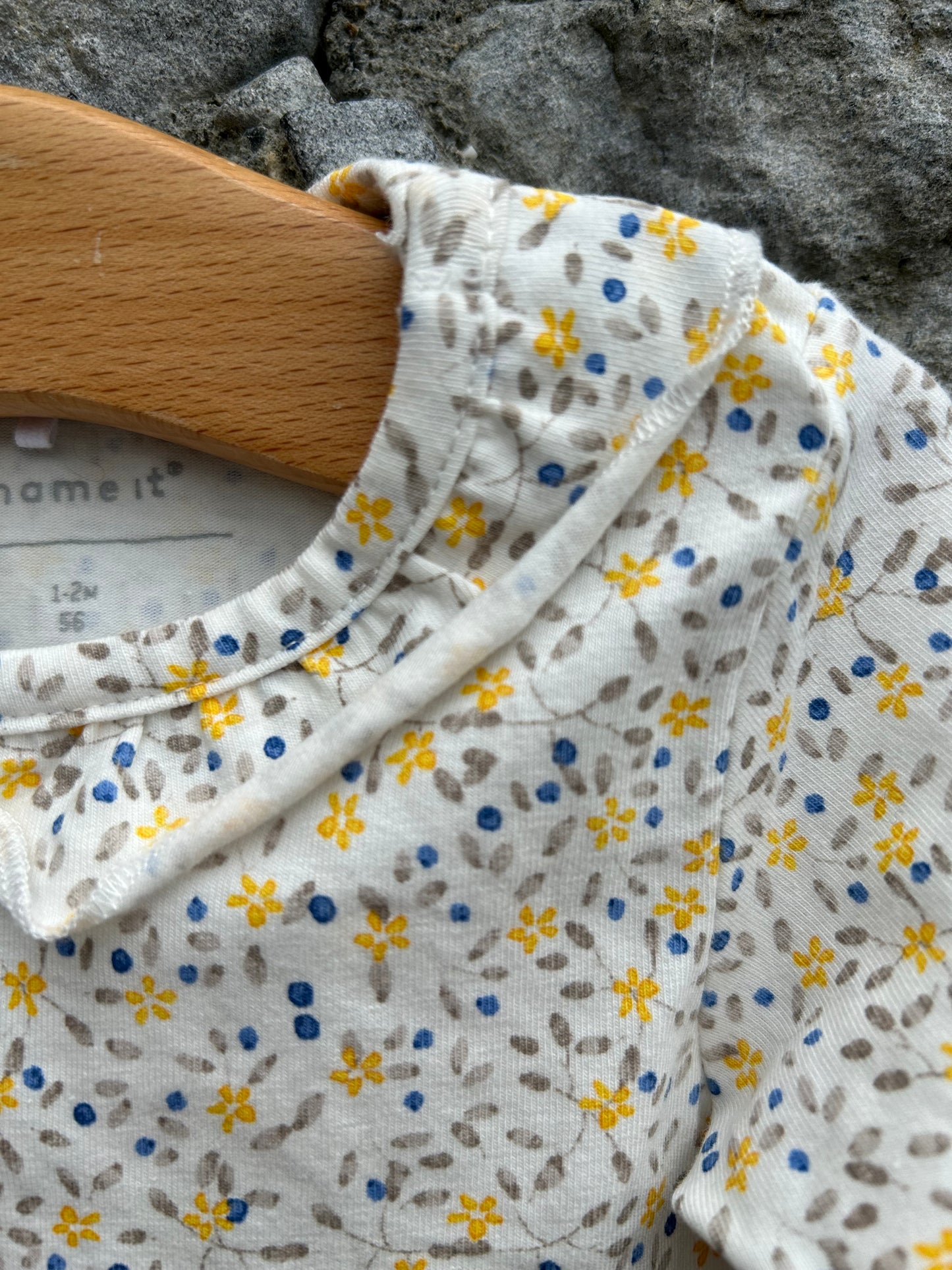 Small yellow flowers onesie   0-1m (50-56cm)