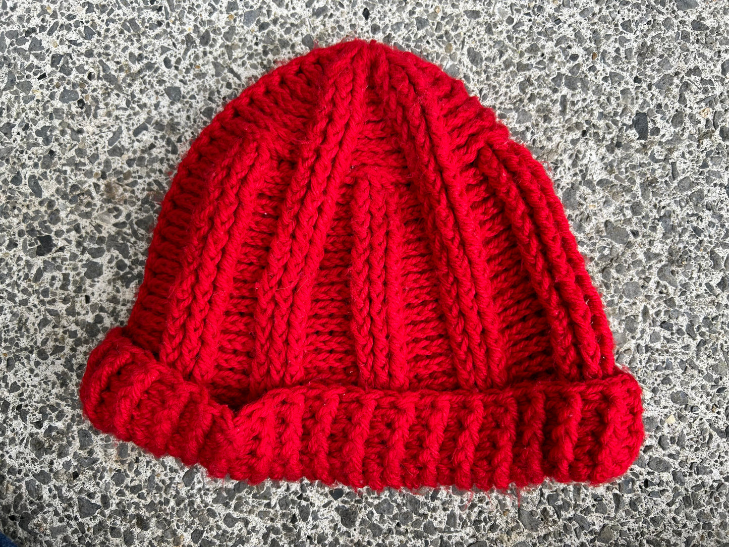 Red hat  54-60cm