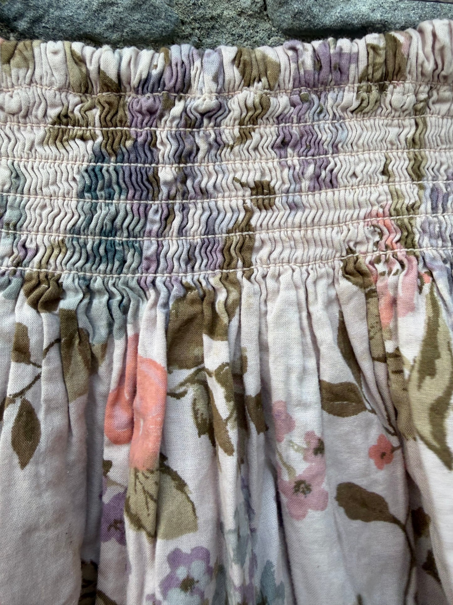 Beige floral skirt  4y (104cm)