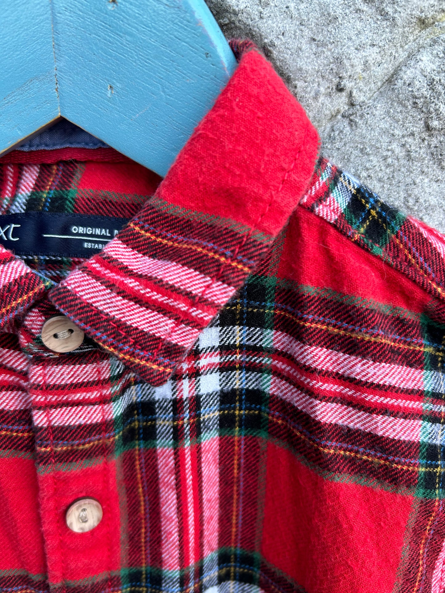 Red check shirt  3-4y (98-104cm)