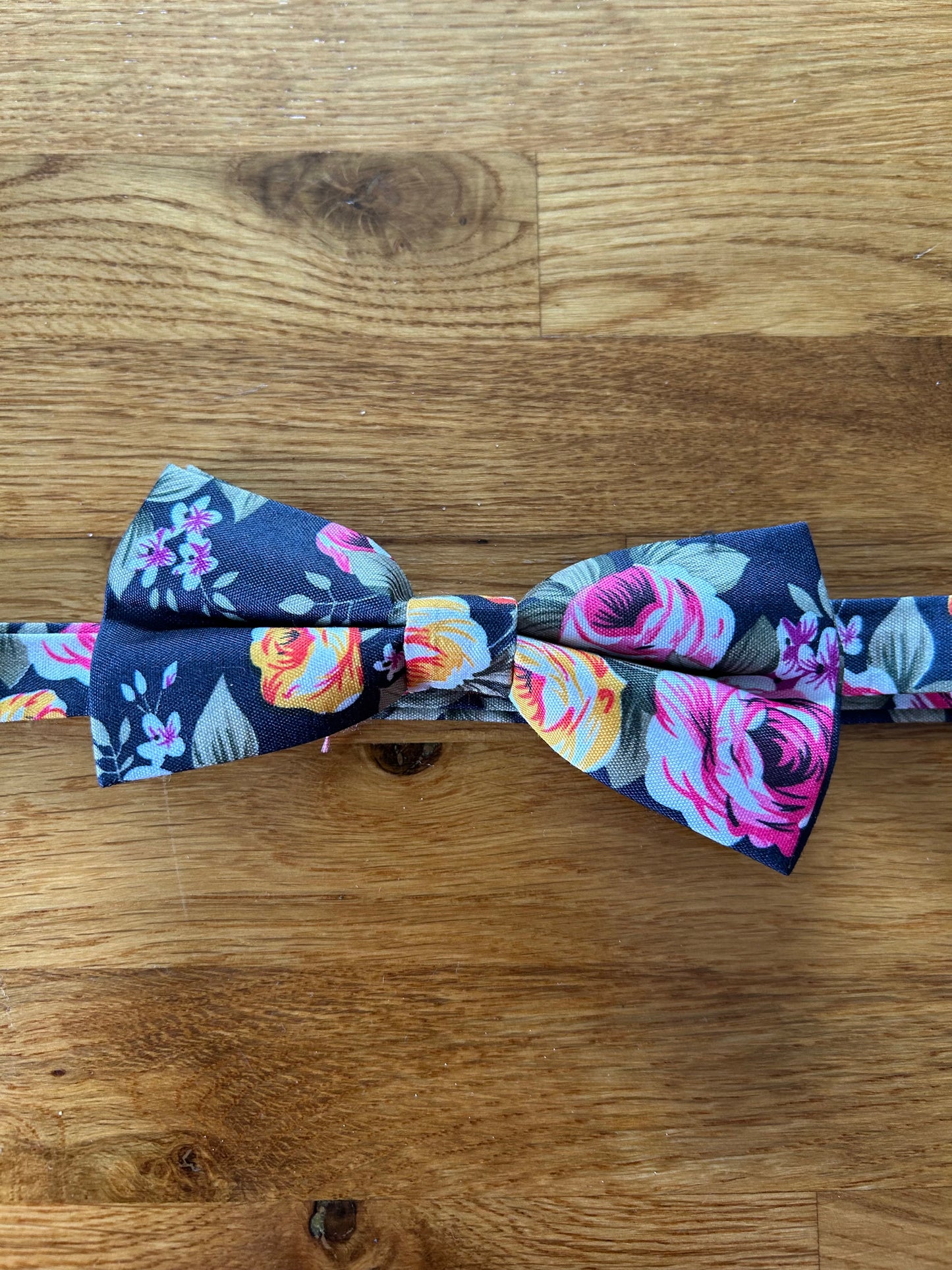 Navy floral bow tie