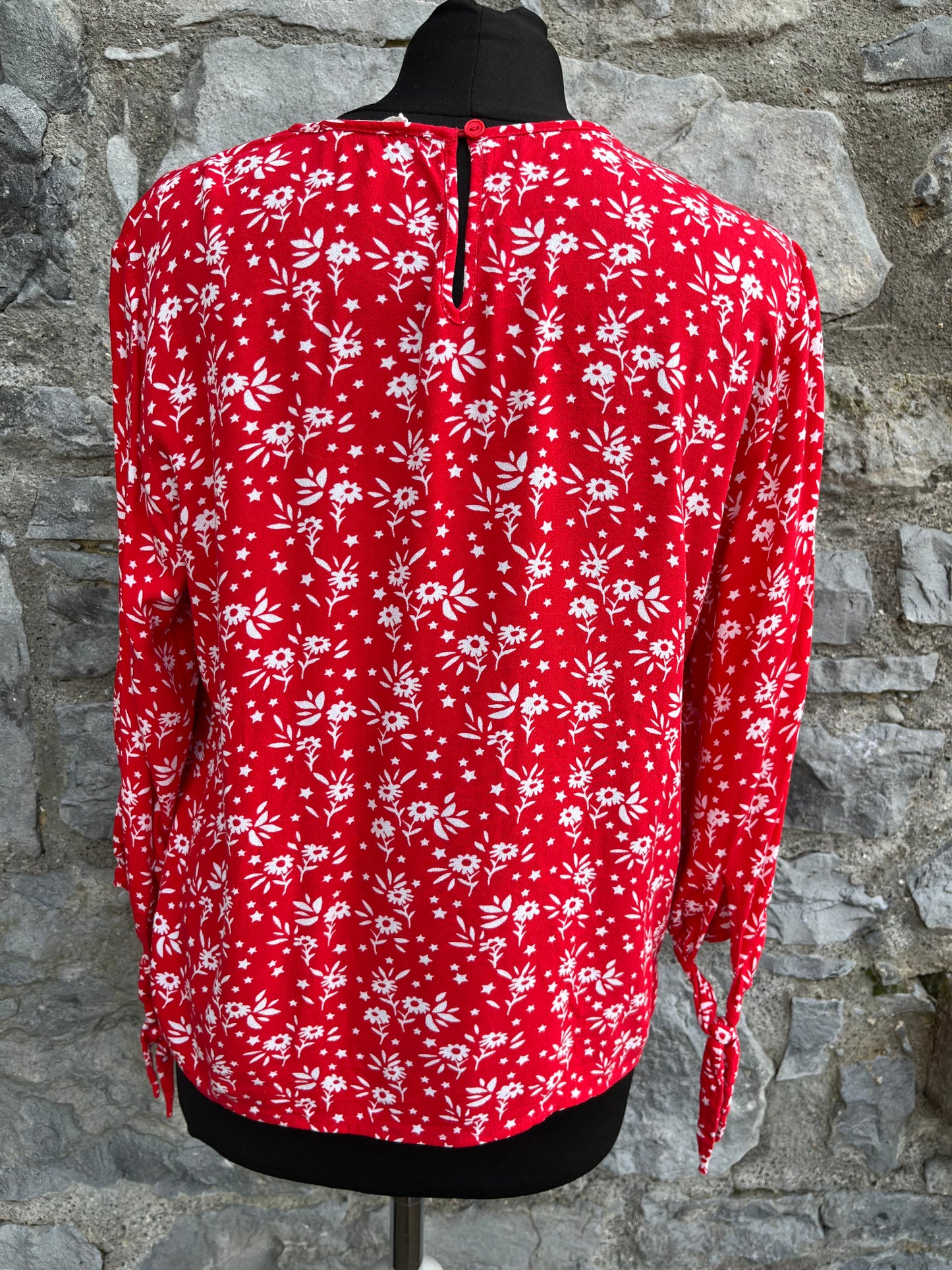 Red floral top uk 10-12