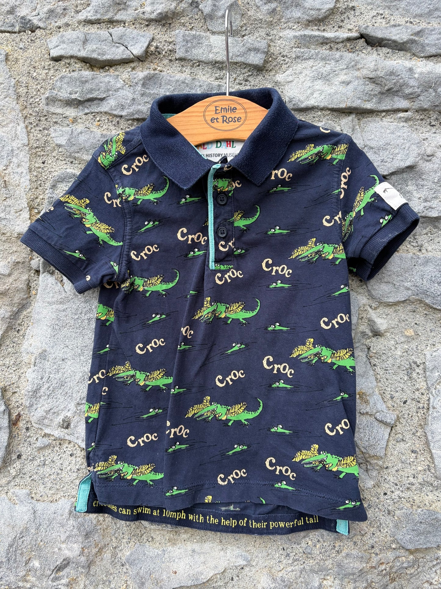 R.Dahl Crocs navy polo top 2-3y (92-98cm)
