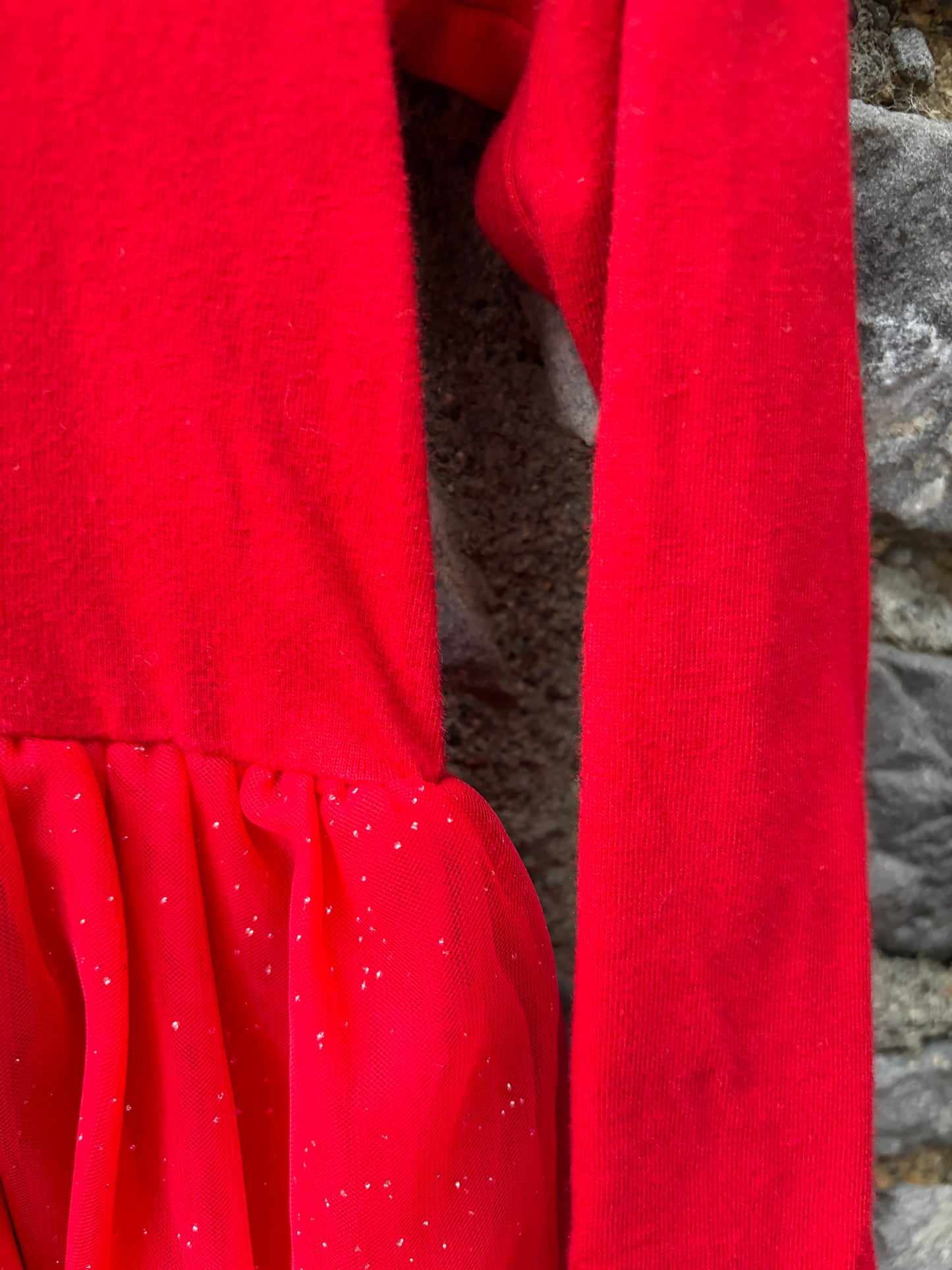 Red sparkly dress  3-4y (98-104cm)