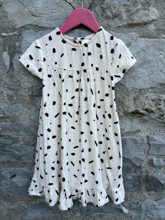Spotty ivory dress 4-5y (104-110cm)