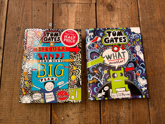 Tom gates set of 2