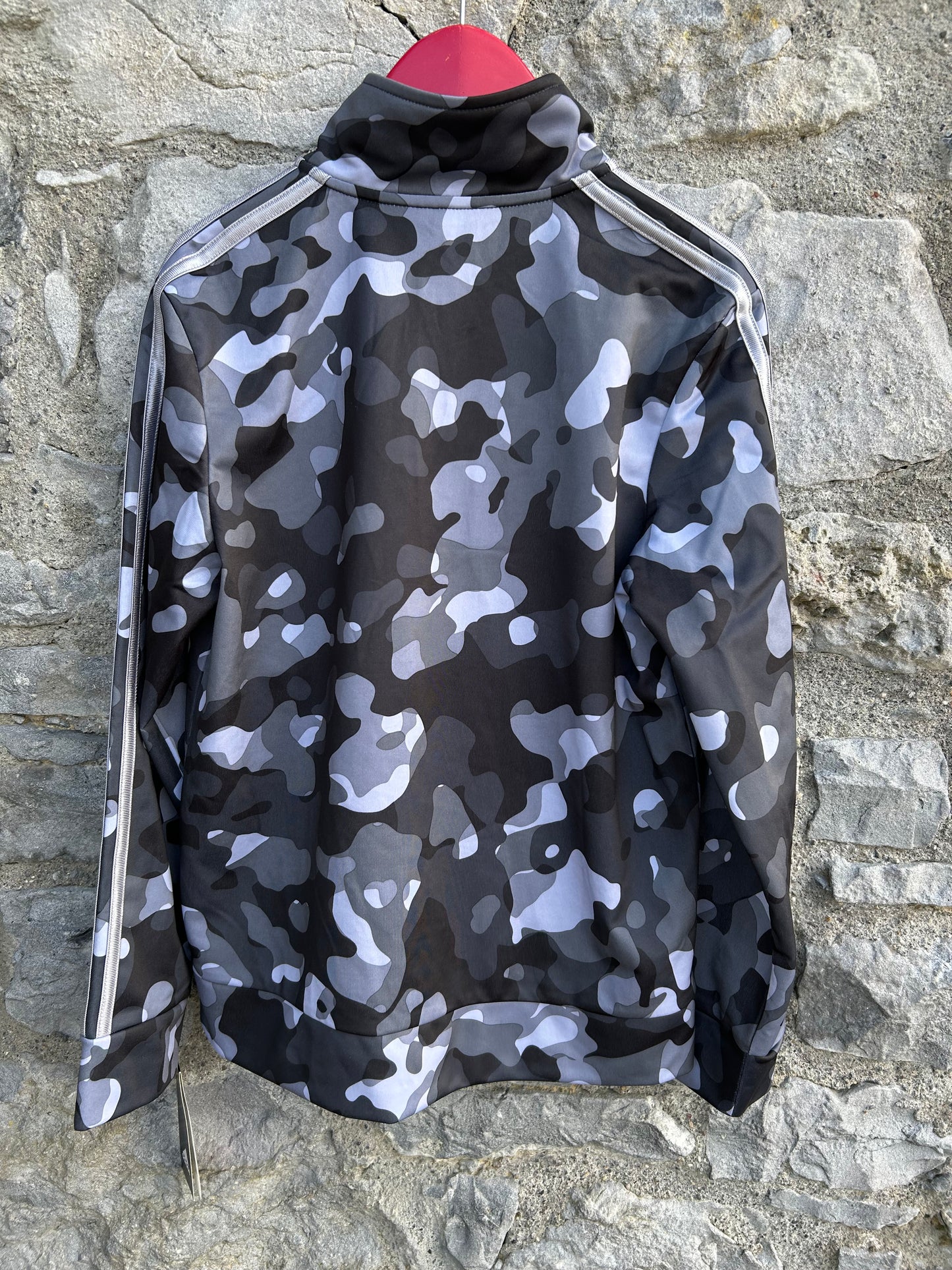 Grey camouflage sport jacket  11-12y (146-152cm)