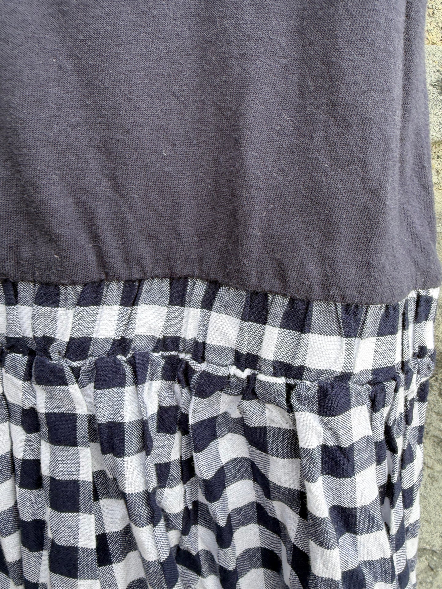 Black&white check dress  8y (128cm)