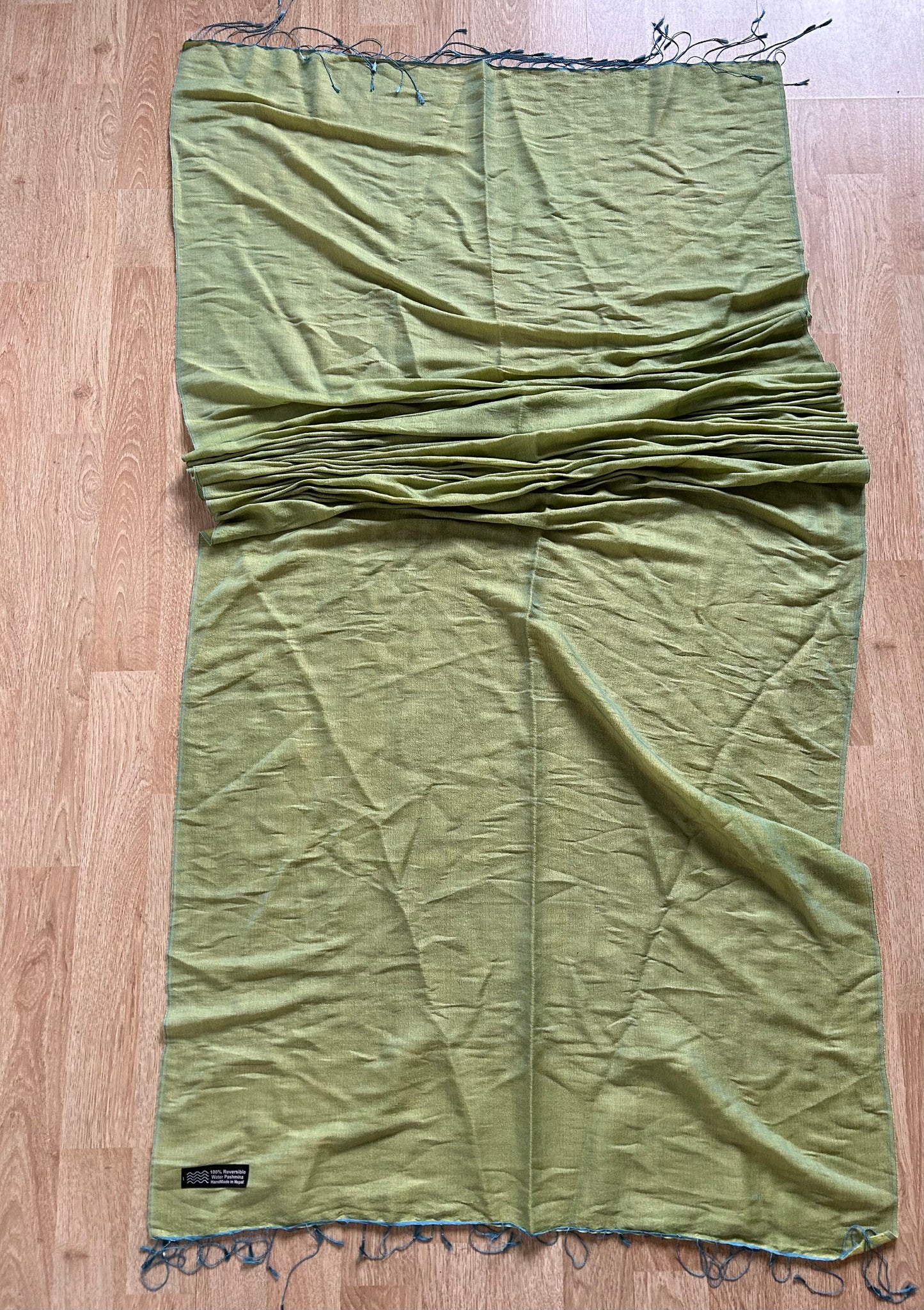 Green pashmina scarf