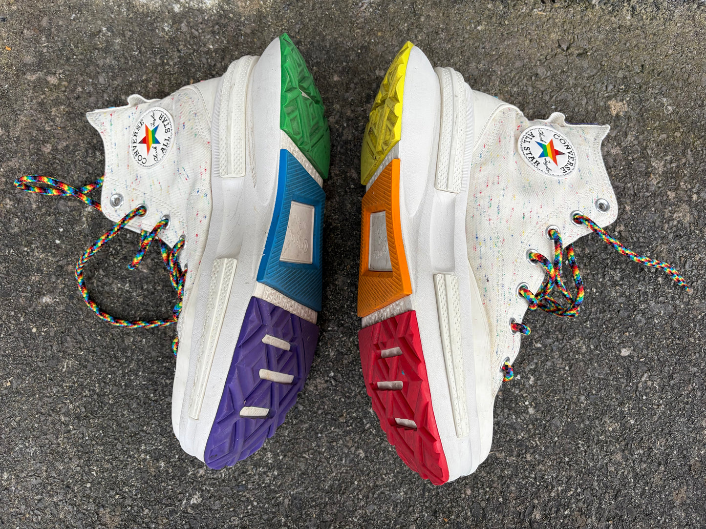 Chuck Taylor Run Star Legacy CX Hi Pride Edition  uk 6.5 (eu 40)