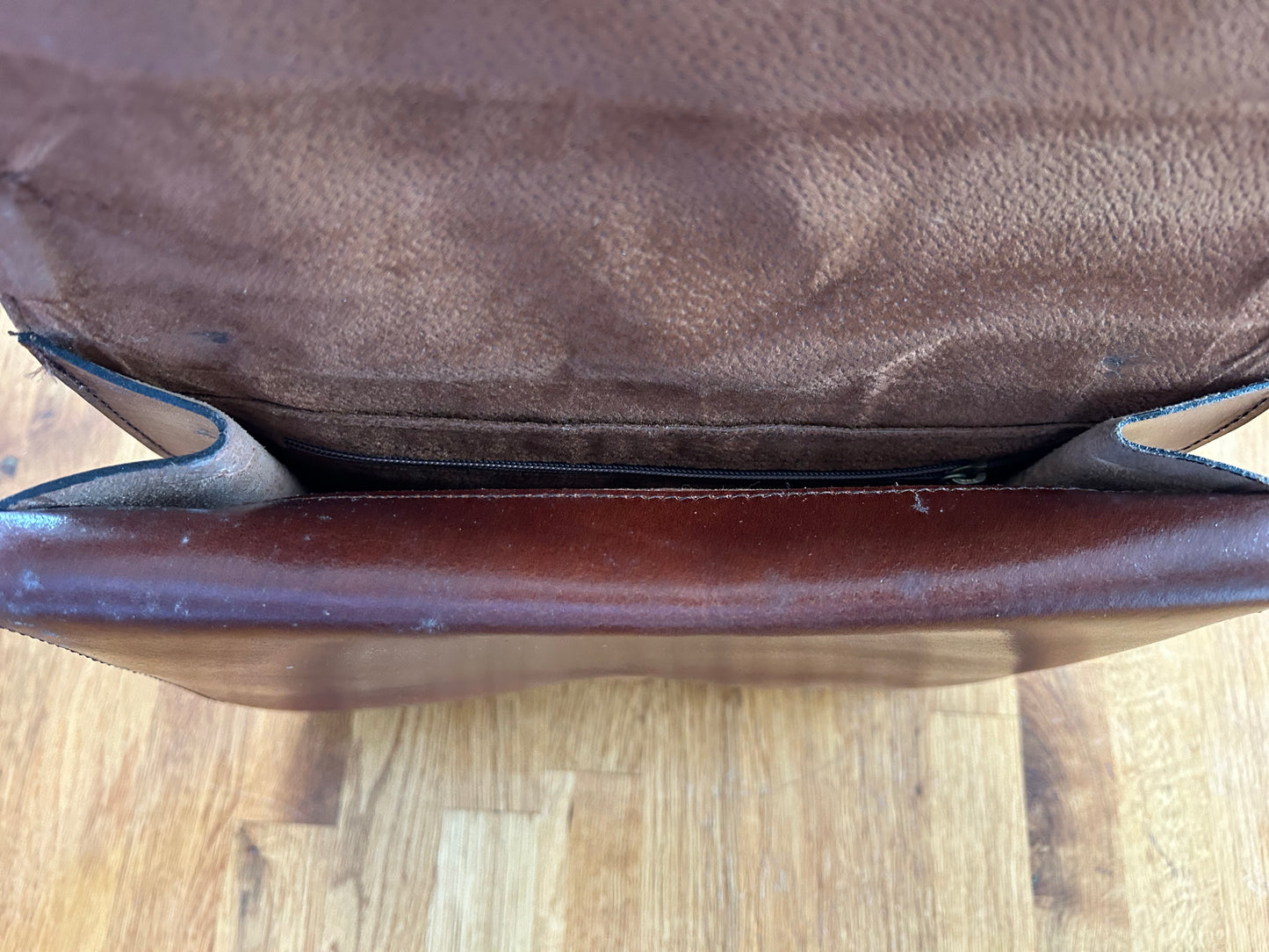 Brown leather shoulder bag