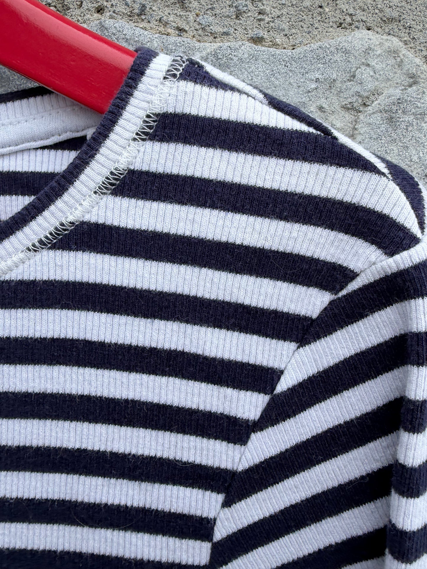 Black&white stripy top  10y (140cm)