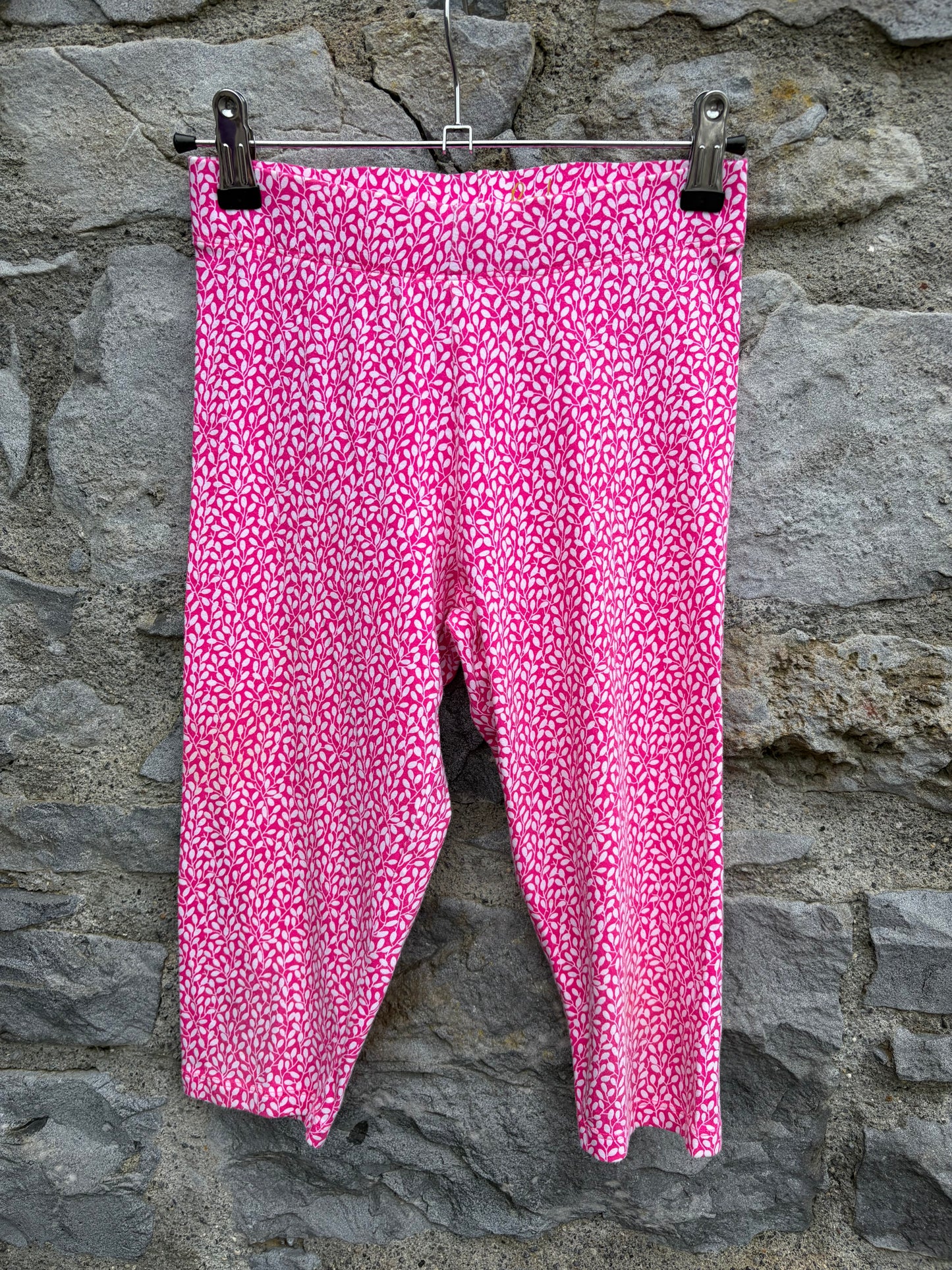 MB pink leaves short leggings  9-10y (134-140cm)