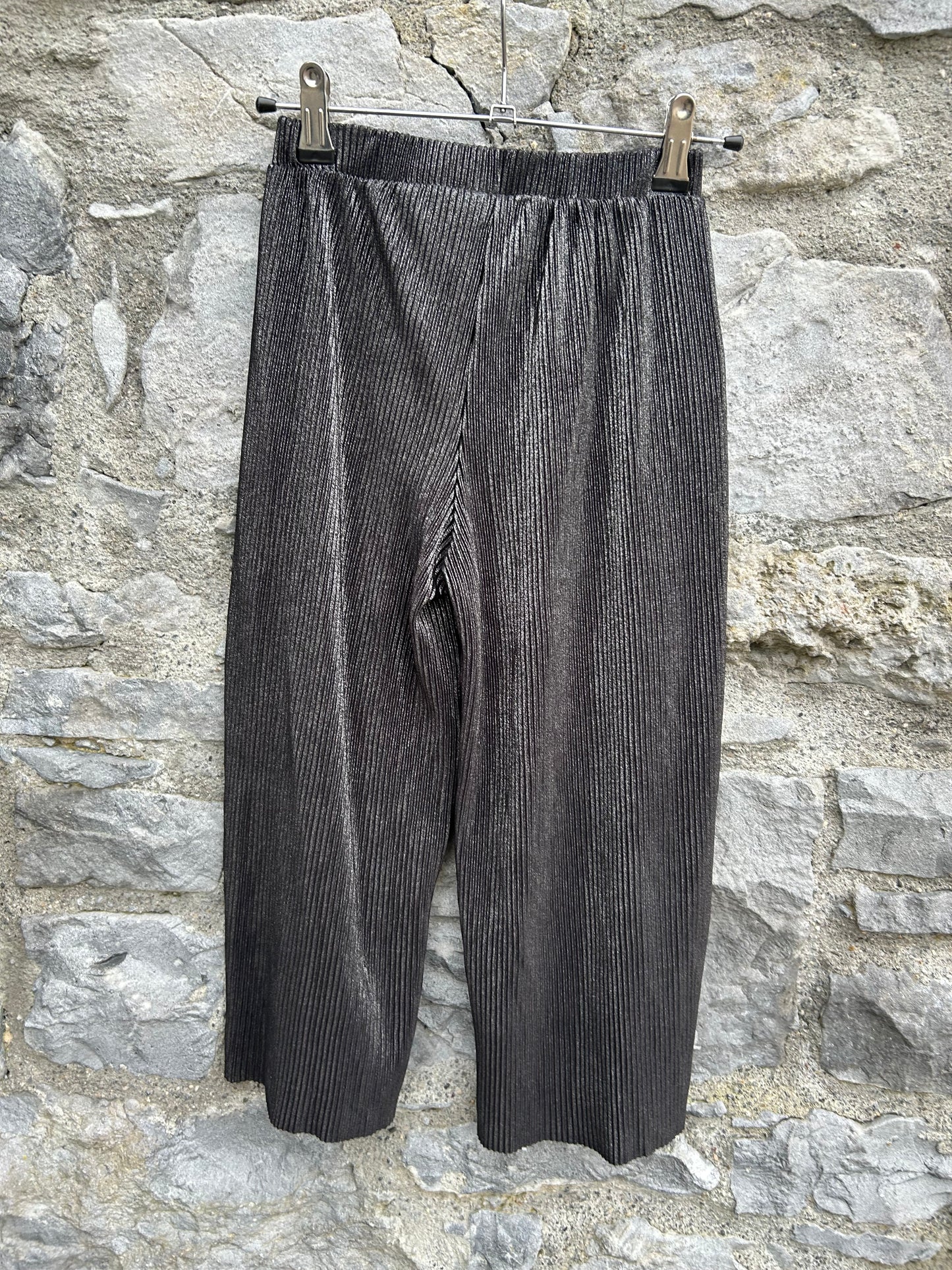 Black pleated palazzo pants  8-9y (128-134cm)