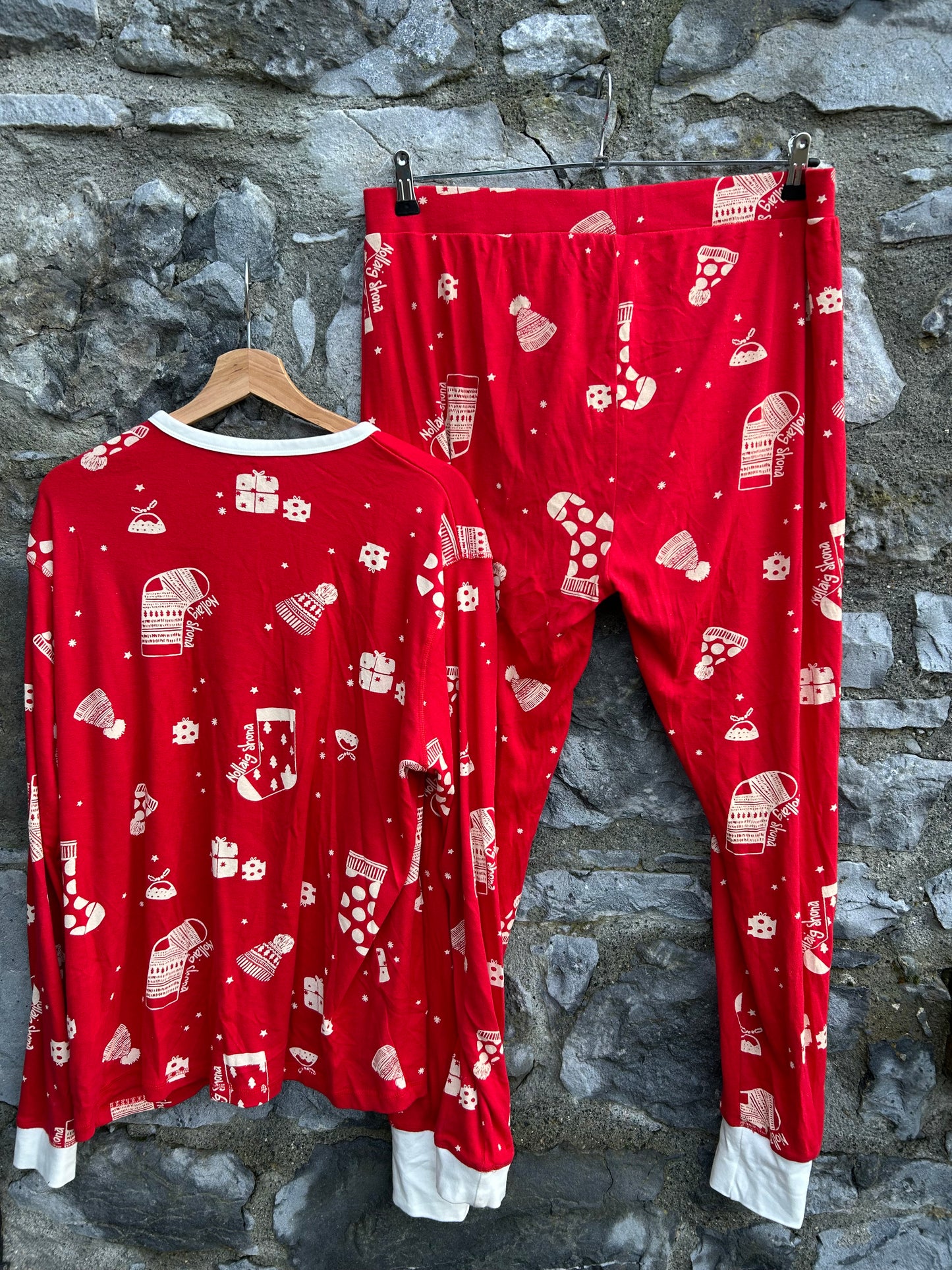 Winter clothes red pjs  uk 16-18