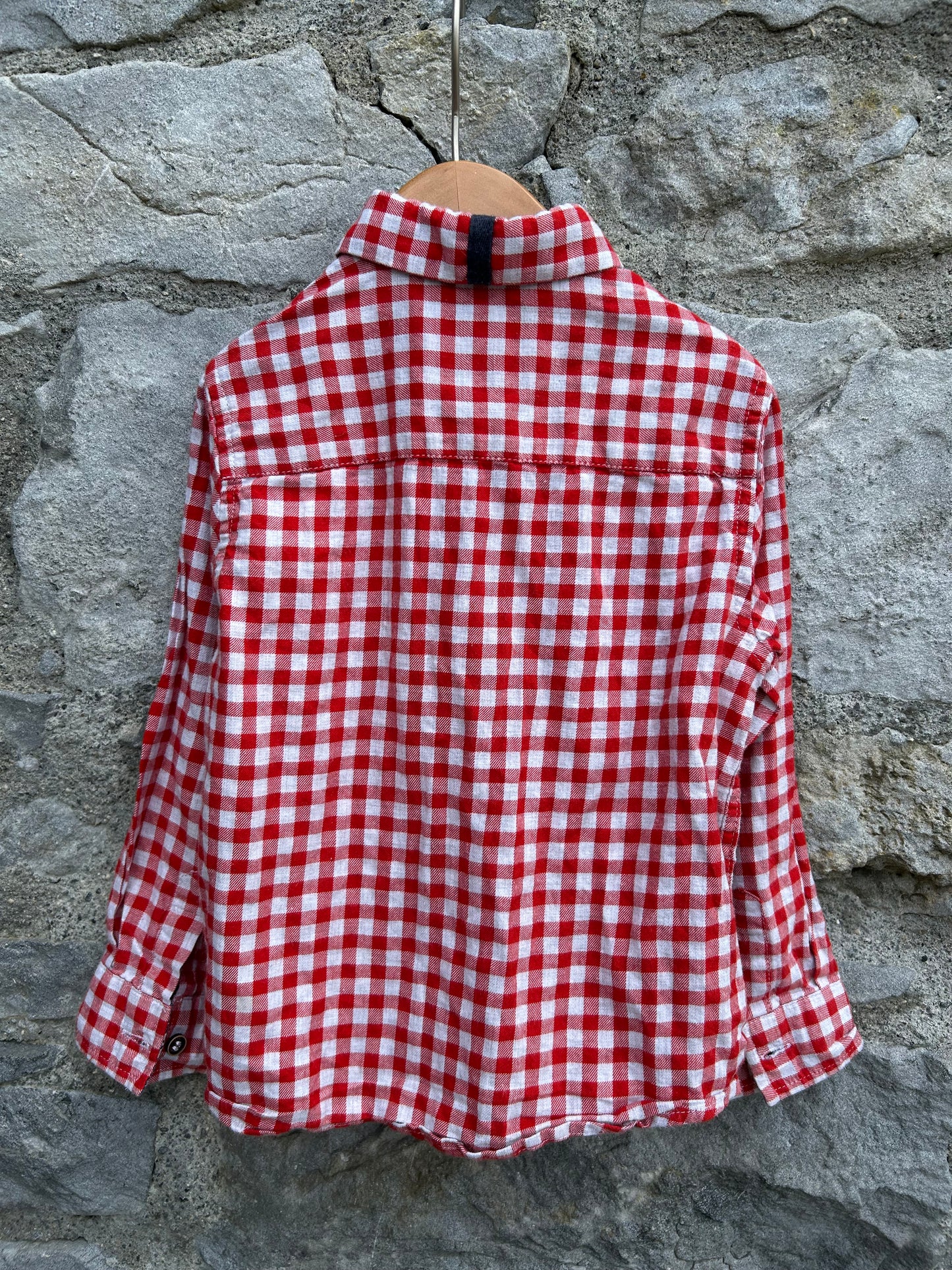 Red check shirt  3-4y (98-104cm)
