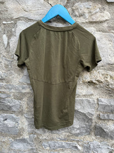 Khaki T-shirt  7-8y (122-128cm)